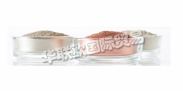 ECKART(始建于 1876 年)是國際領(lǐng)先的金屬顏料制造商，產(chǎn)品廣泛應(yīng)用于油漆與涂料行業(yè)、制版印刷行業(yè)、塑料行業(yè)、輕質(zhì)混凝土行業(yè)和化妝品行業(yè)。如今，他們的產(chǎn)品系列涵蓋各類金屬效果顏料，甚至包括成品金屬印刷油墨。此外，珠光顏料還進(jìn)一步完善了他們的產(chǎn)品系列。